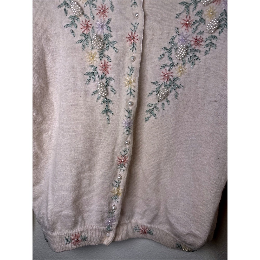 Vintage Hand Beaded Cardigan Sweater Size Small Medium 46 Floral Classic Knit‎ - Picture 3 of 16